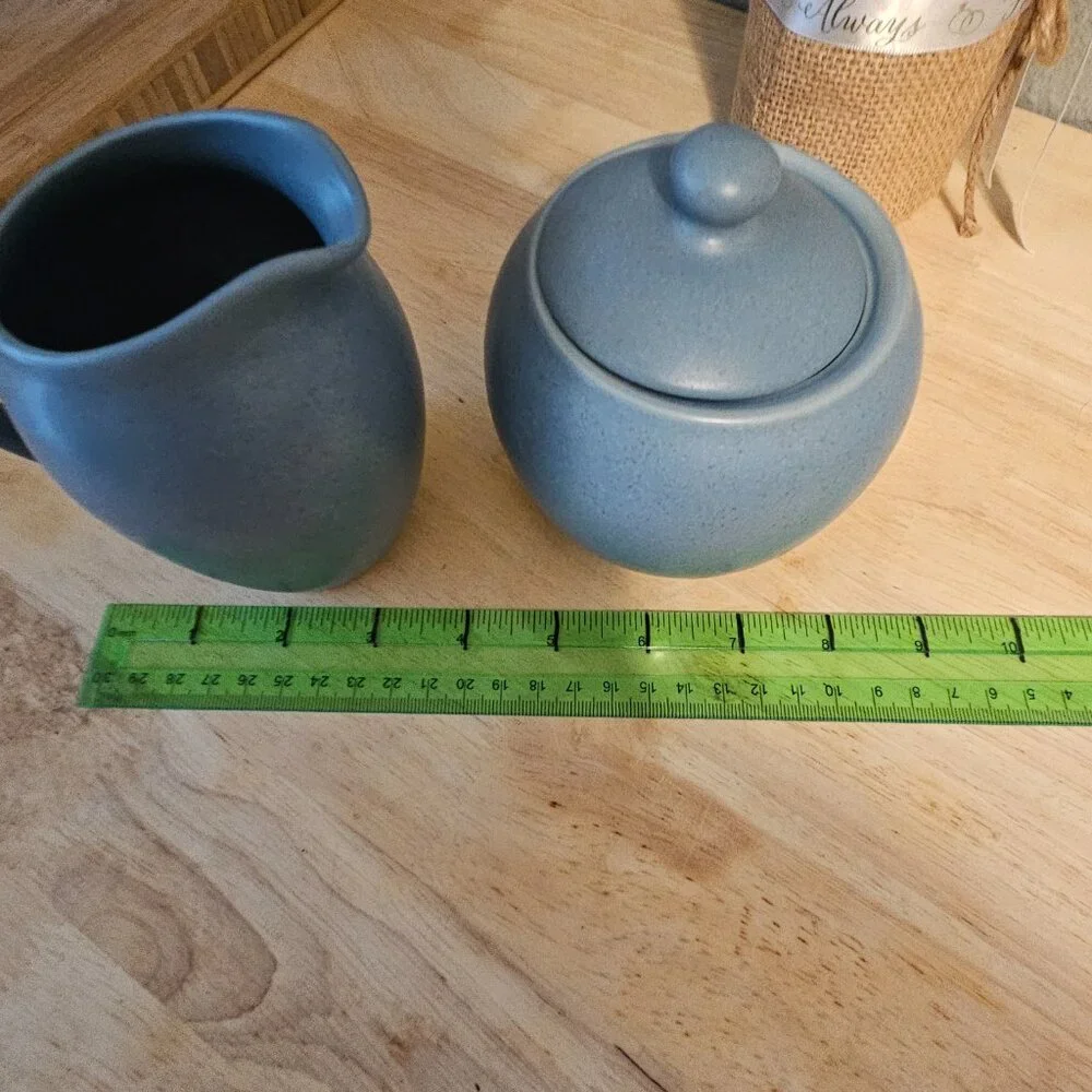 Noritake Stoneware  Sugar and Creamer Set